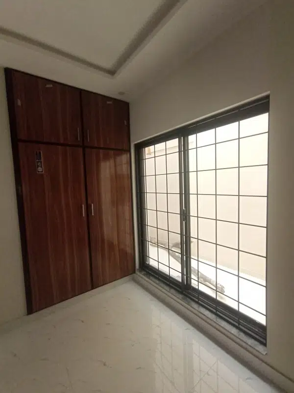 421954241-800×600-1