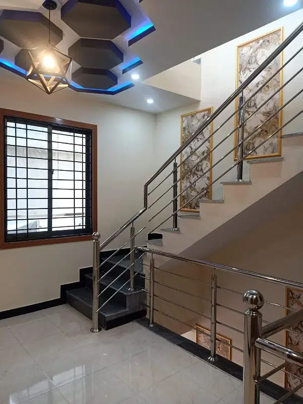 422218440-800×600-1
