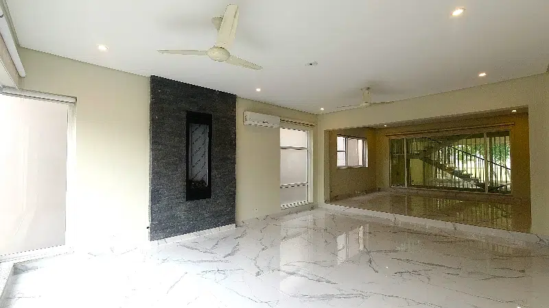 422354871-800×600-1