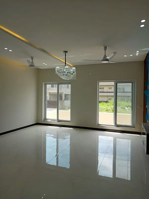 422943096-800×600-1