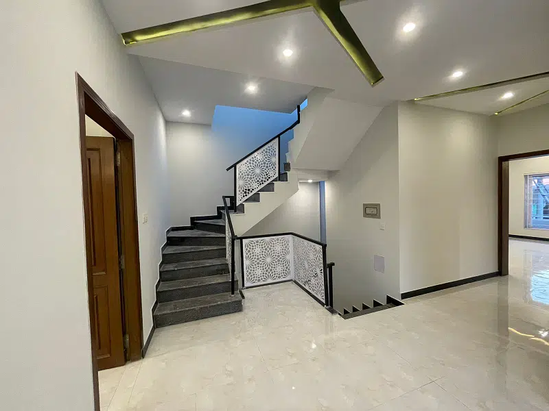 423588880-800×600-1