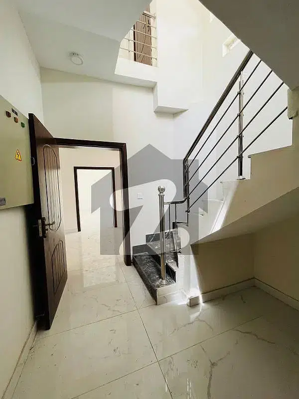425233286-800×600-1