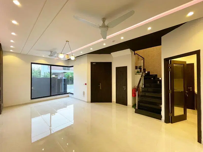 425634130-800×600-1