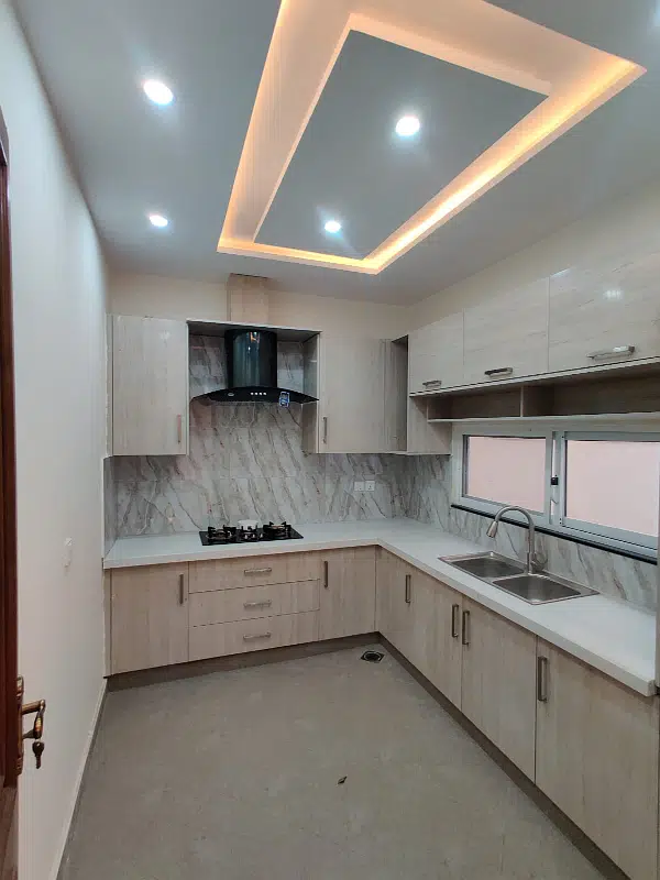 425796740-800×600-1