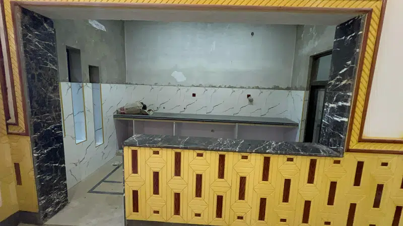 425954082-800×600-1