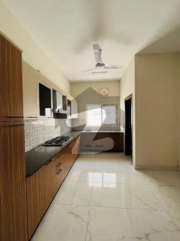 427900654-800×600-1